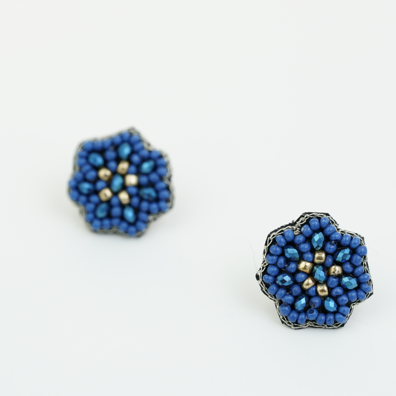 Petite Blue Button